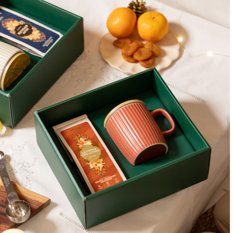 Coffret cadeau rituel féérique, thé oolong et mug Coffret cadeau rituel féérique, thé oolong et mug