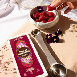 Thé vert, thé blanc - Parfums violette et framboise - Maison Bourgeon